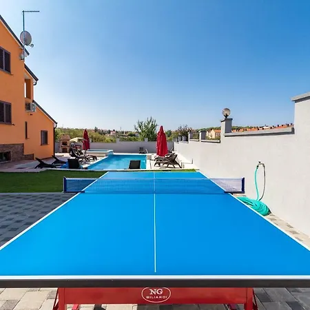 Вилла Erica Пула