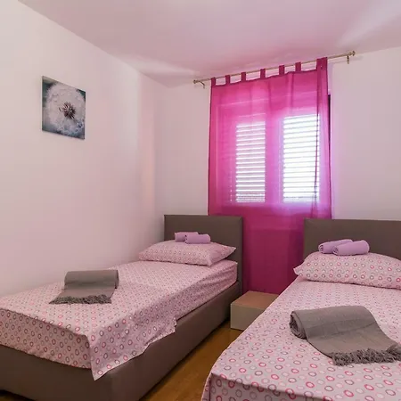 וילה Erica פולה